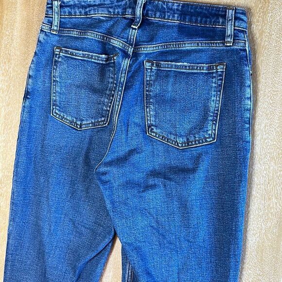 Abercrombie & Fitch High Rise Mom Jean - Picture 6 of 7